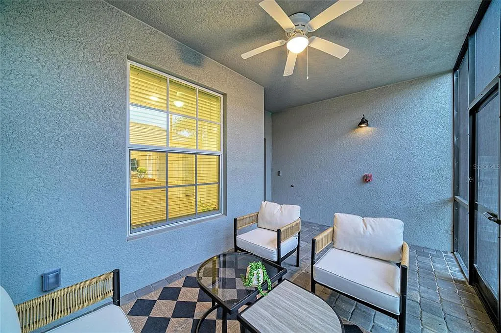 2 bed, 2.0 bath, 1569 sqft, $6,250 — Photo 4