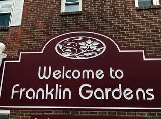 16 Hampton Ct #16, Maywood, NJ 07607