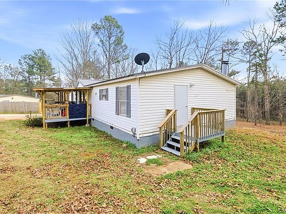 3rd image of 6739 Victoria Ln