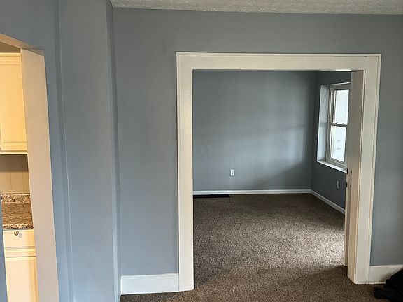 5th image of 2258 Mogadore Rd