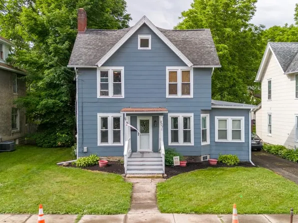 207 Clinton Ave, Waverly, NY 14892