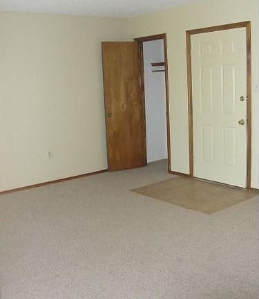 4th image of 512 NE 27th St