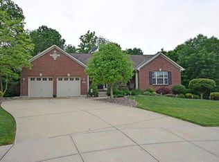 6390 Hawks Nest Ct, Burlington, KY 41005