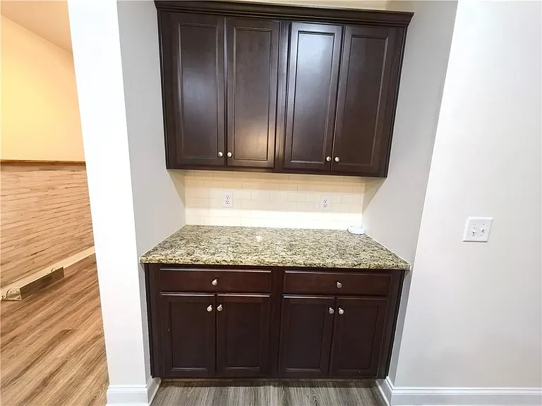 757 Laurel Cove Dr — Photo 11