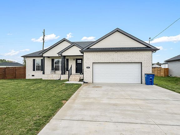 4th image of 207 Graham Way