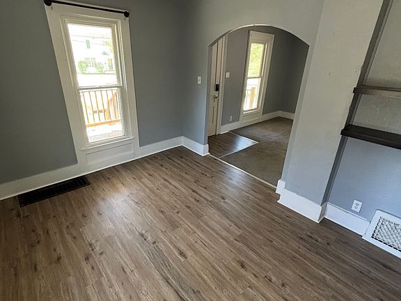 5th image of 23 Marion St #1