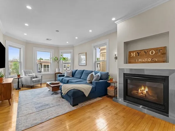 45 Pearl St #3, Dorchester, MA 02125