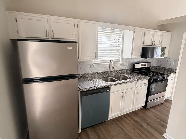 4068 Heritage Valley Ct — Photo 8