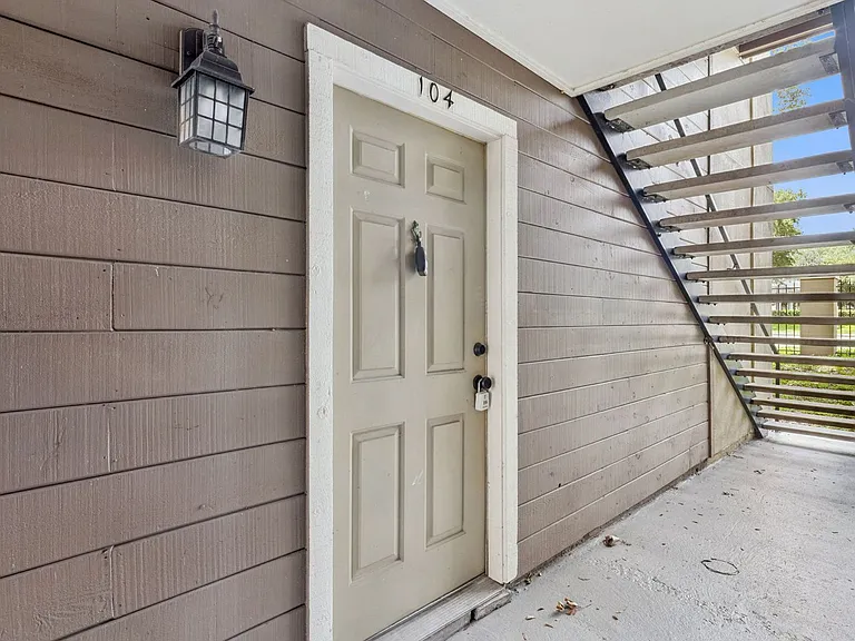 236 Afton Sq #104 — Photo 17