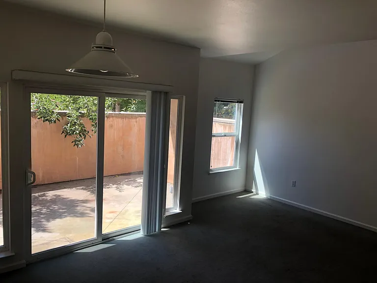 1020 Gravenstein Ave — Photo 4