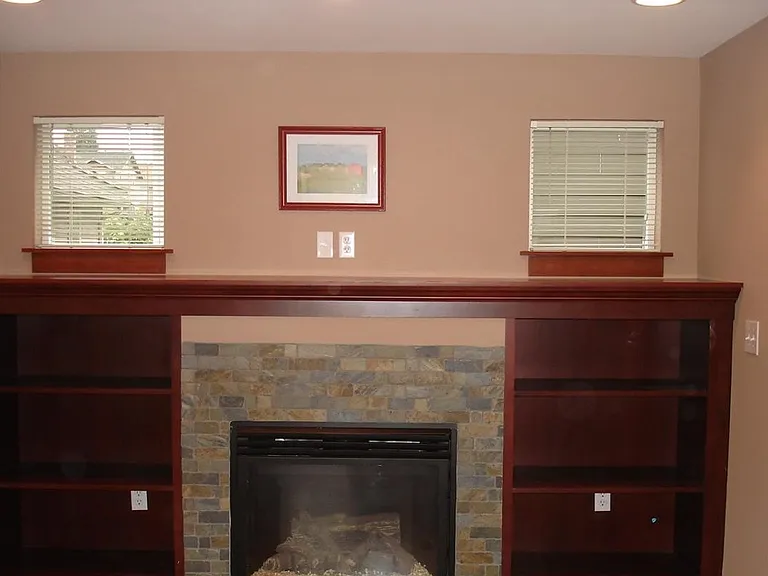 5262 Brooklyn Ave NE — Photo 4
