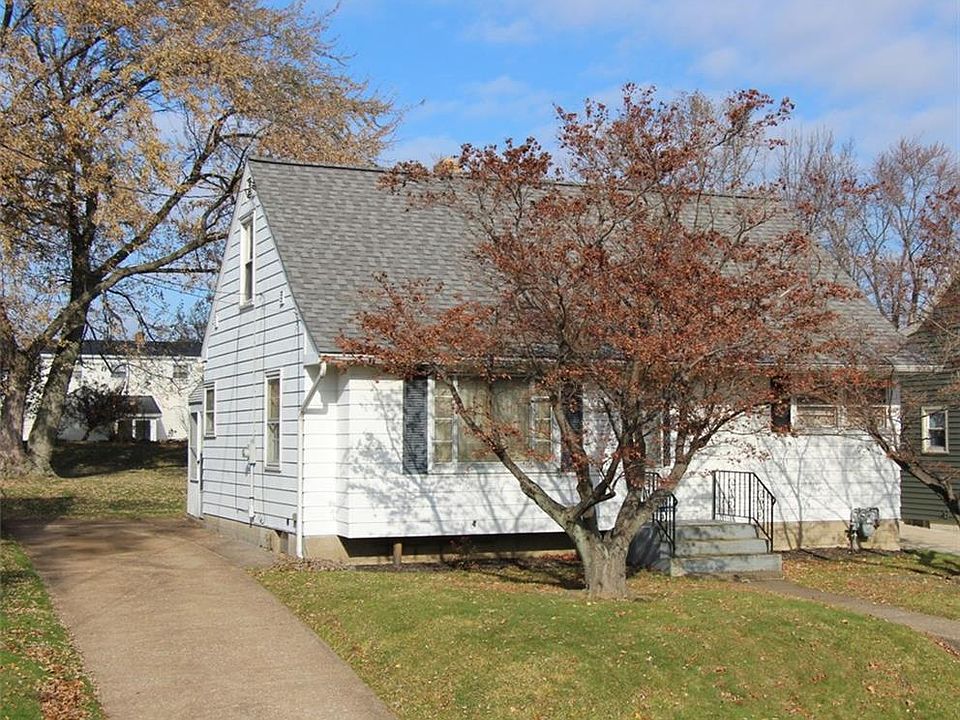 1st image of 1834 W 35th St