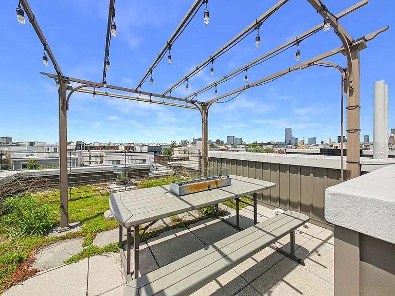 1335 S Garnet St — Photo 73