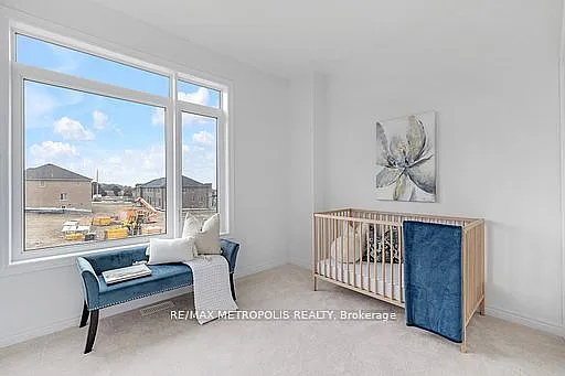 2048 Chris Mason St — Photo 6