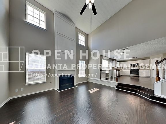 3rd image of 2720 Austin Ridge Dr NE