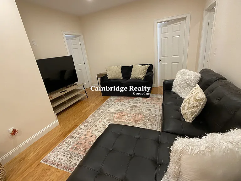 67 Temple St #1T — Photo 5