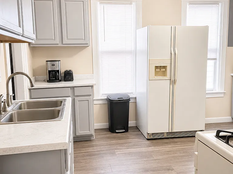 935 Prospect Ave NE #1B — Photo 7
