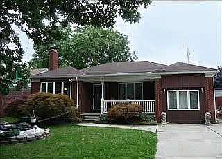 1st image of 21610 Mauer St