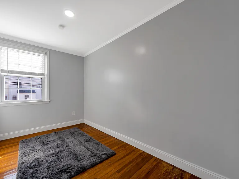 1143 Agnew Dr — Photo 8