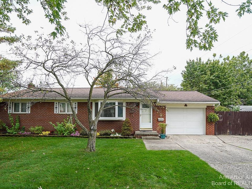 1st image of 165 Nichols Dr