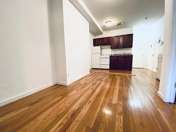 2nd image of 813 Dekalb Ave #2E