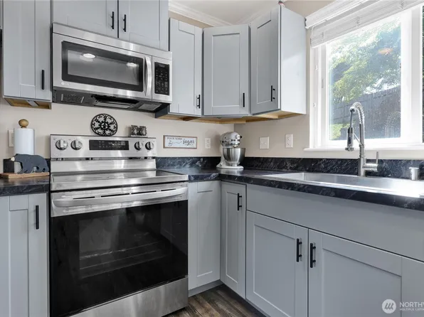 918 Cleveland Avenue, Snohomish, WA 98290