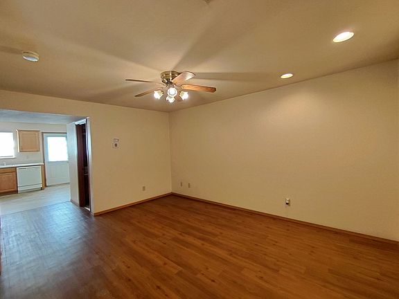 2nd image of 24950 Scenic Dr