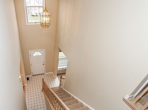 3rd image of 325 W Hampshire Dr