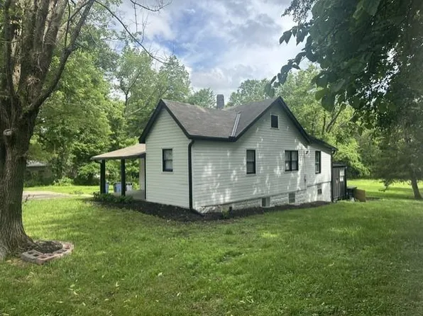 8007 E 75th St, Kansas City, MO 64138