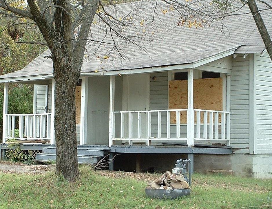 2nd image of 1212 Ozier St