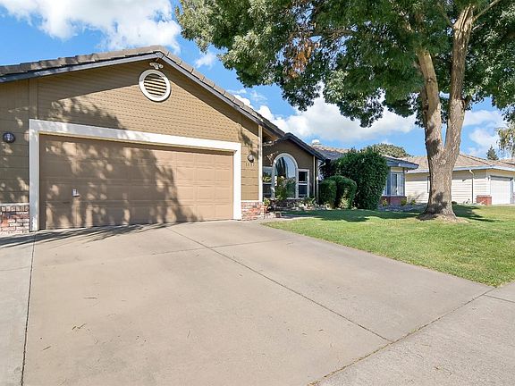 3rd image of 1137 Marina Dr