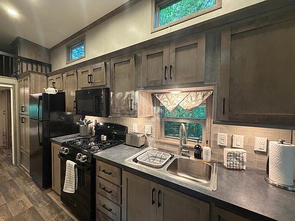 4th image of 2945 County Road 4 SW #413