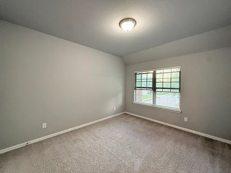 4225 Blackjack Oak Dr — Photo 8