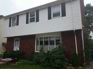 668 Lagrange St, West Roxbury, MA 02132