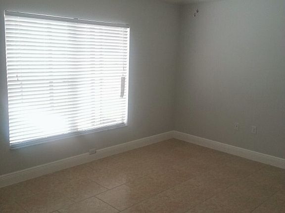 3rd image of 436 Casterton Cir