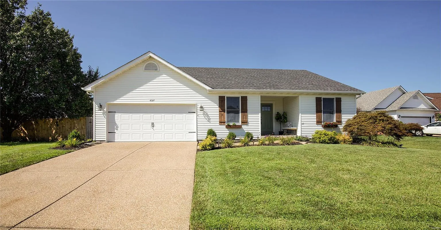 4027 Jessica Dr photo 1