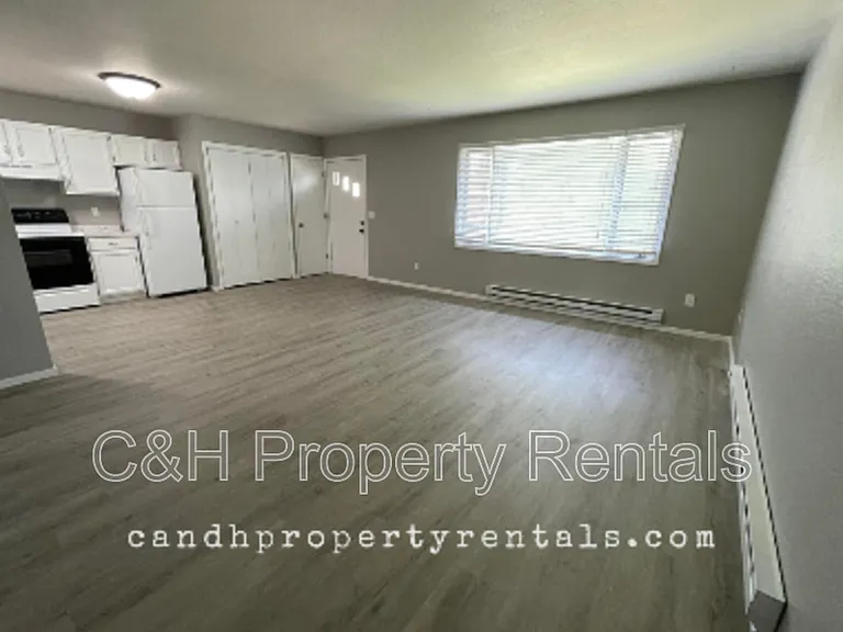 1327 Panners Pl #1 — Photo 3