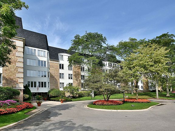 3rd image of 150 Lake Blvd APT 133