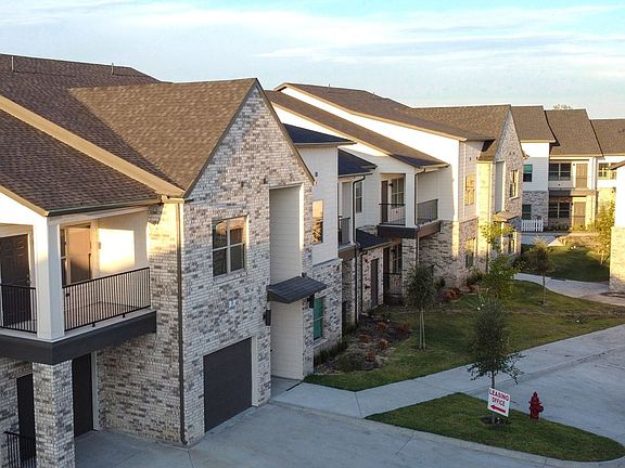 4th image of 15 Northgate Dr #25B