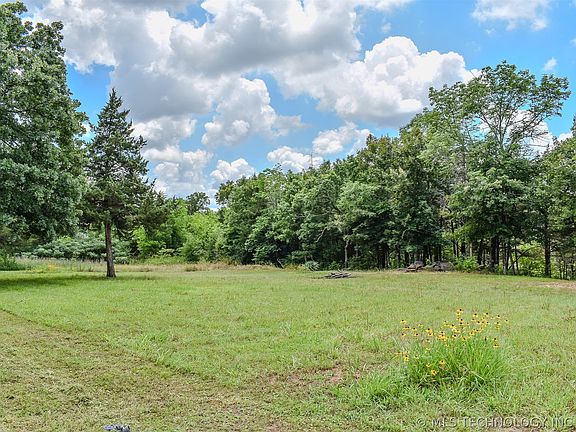 3rd image of 37 Ridgepoint
