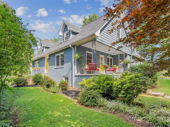 901 Thornton Pl, Hendersonville, NC 28791