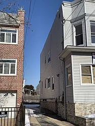 6011 Catalpa Avenue  image 1 of 29