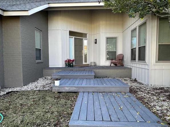 1635 Applewood Rd, Baton Rouge, LA 70808