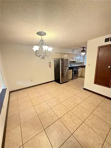 704 Heavens Dr #C — Photo 5