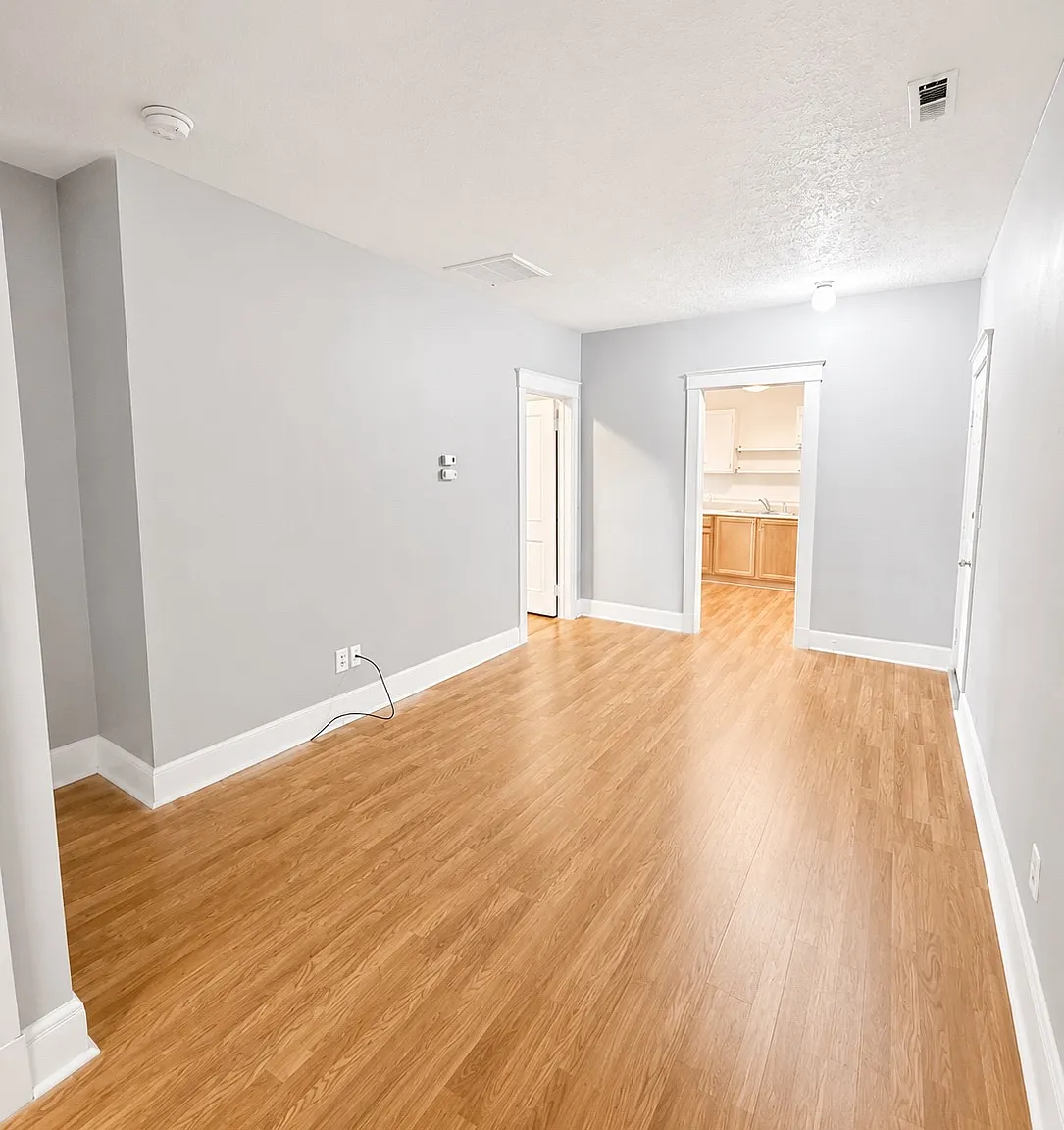 2 bed, 597 sqft, $940 — Photo 4