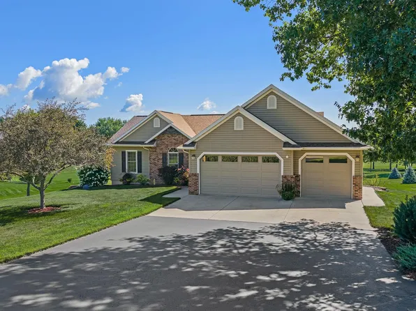 S2932 Golf Course Rd, Reedsburg, WI 53959