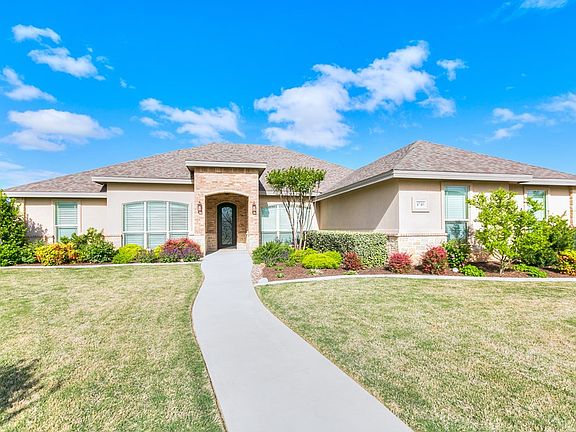 3rd image of 4749 Royal Troon Dr