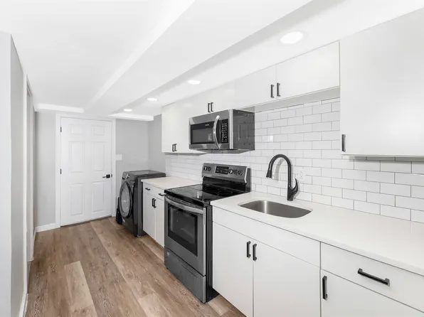 64 College Street image 14 of 17