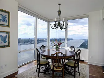 Rented by Sotheby's International Realty