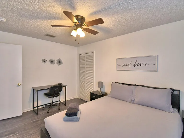 2935 Dickens Cir — Photo 7